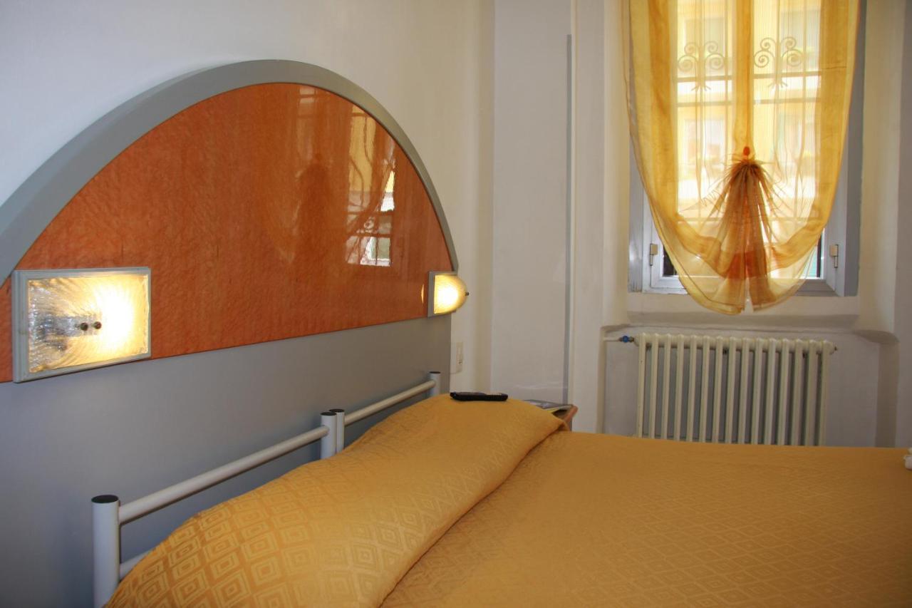 Hotel Adelchi Milano Exteriör bild