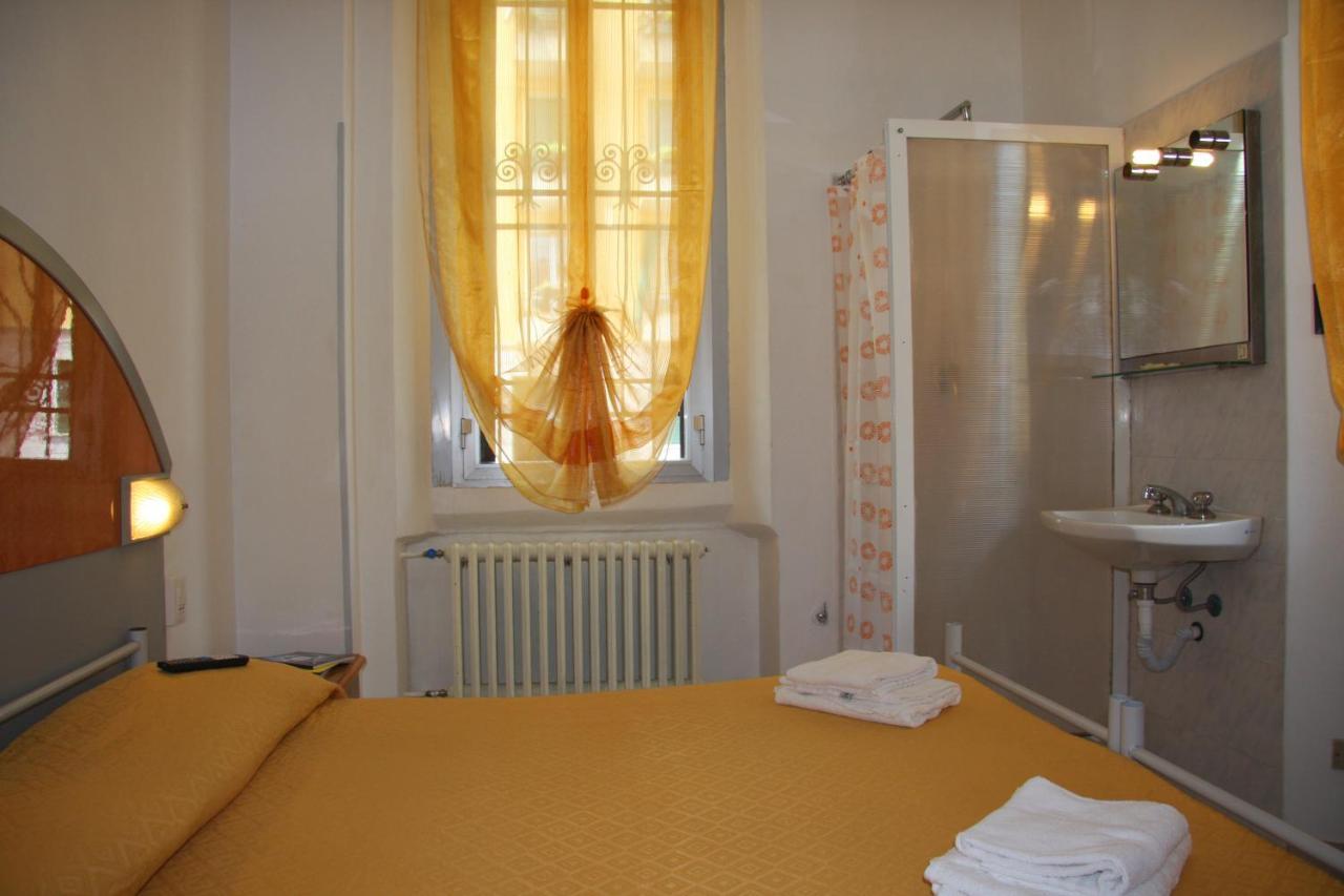 Hotel Adelchi Milano Exteriör bild